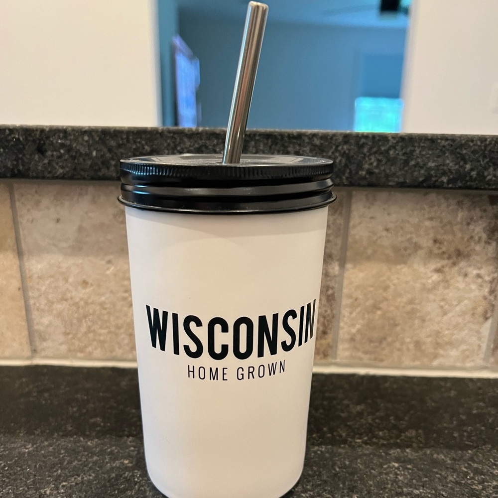 NWT Wisconsin Home Grown Ceramic Black and White Tumbler